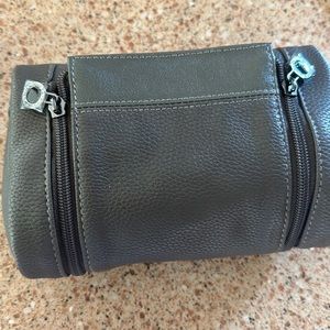 Bvlgari men’s toiletries and leather pouch